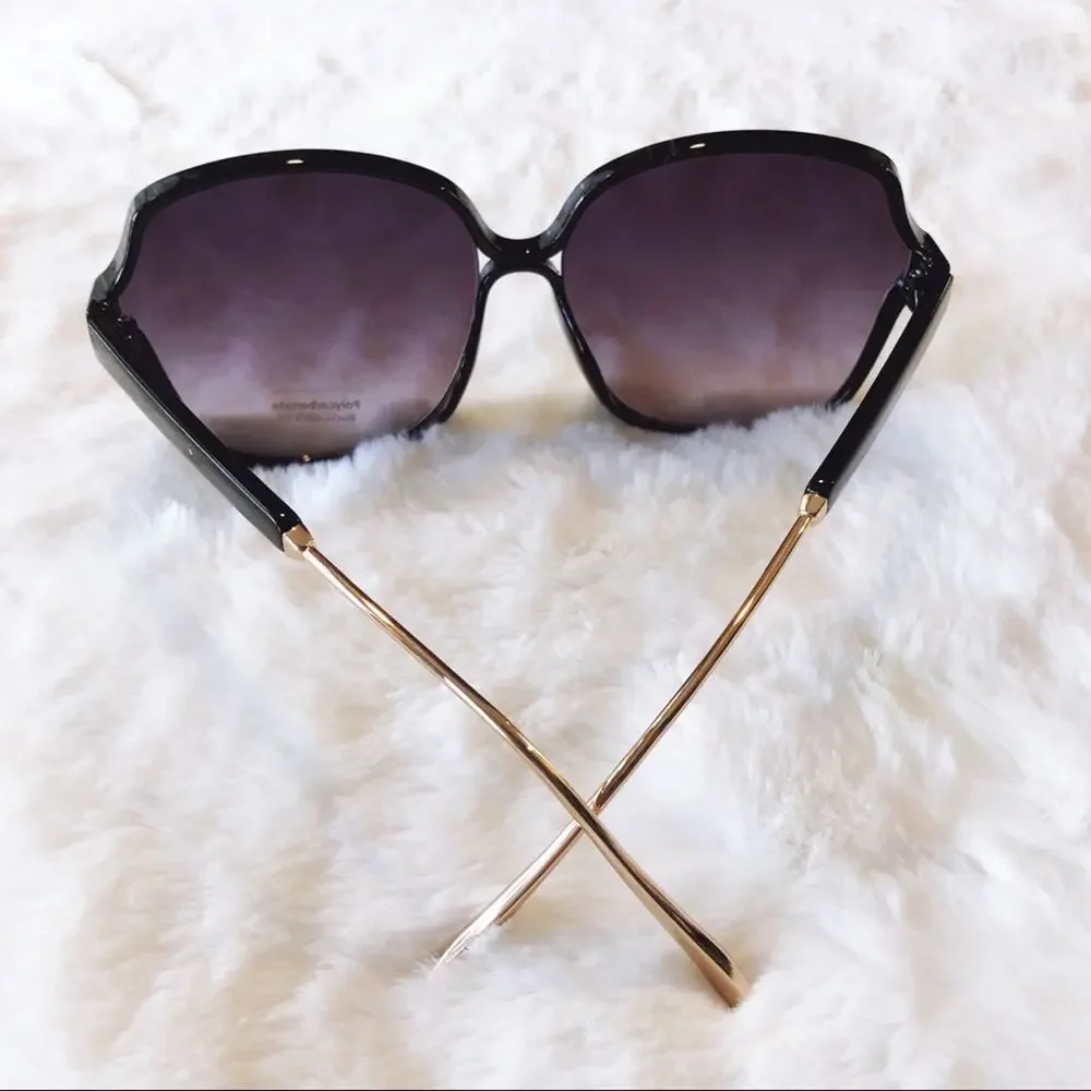 Charlotte Black Oversized Metal Round Sunglasses